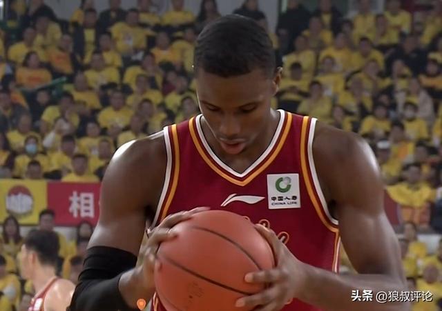 九游体育APP-迪亚洛连续3战吃T领跑技犯榜单：累计7技犯再吃1T将追加停赛